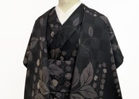受注生産　洗える着物の仕立て付き ポリエステル 黒地に絞り風葡萄柄 バチ衿単衣仕立て 反物・仕立て代込み 単衣ハイテク仕立て オーダーサイズ