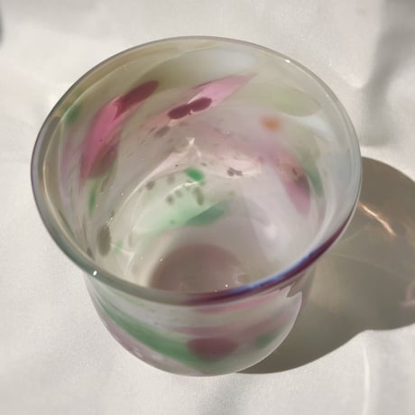 マーブルグラスLサイズ　　ローズレッド&エメラルドグリーン