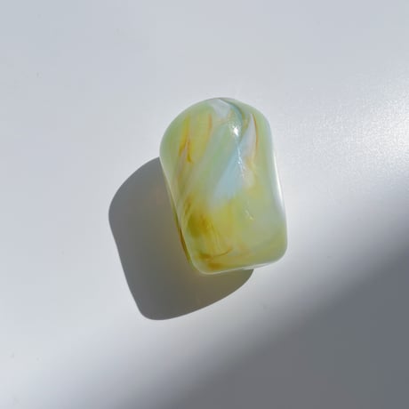 フラワーベース　アイボリー&アップルグリーン
