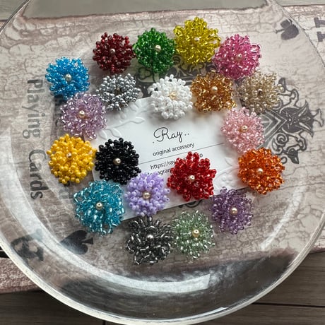 bloom 【20color】選べるビーズフラワーピアス/イヤリング 推しカラー