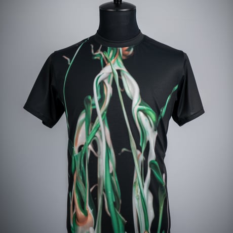 杉神社の川のせせらぎ機能性シャツ