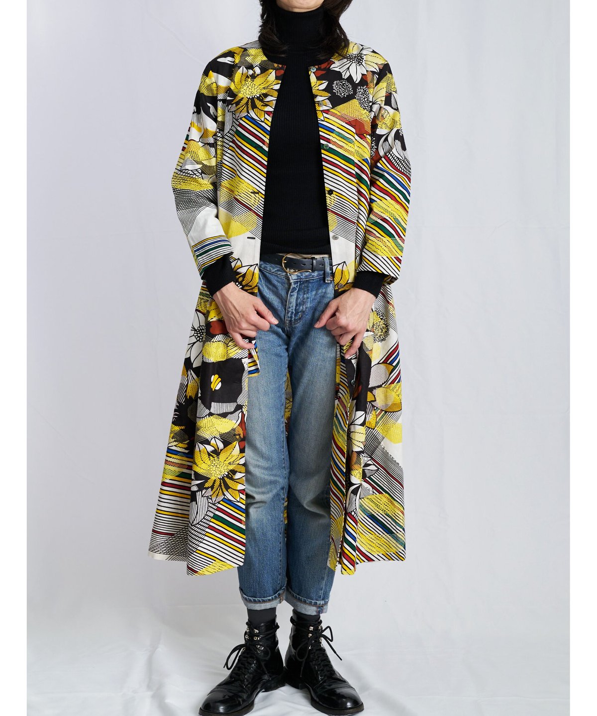 エプロンフラワードレス（レモンイエローxブラックxマルチ） | attamica