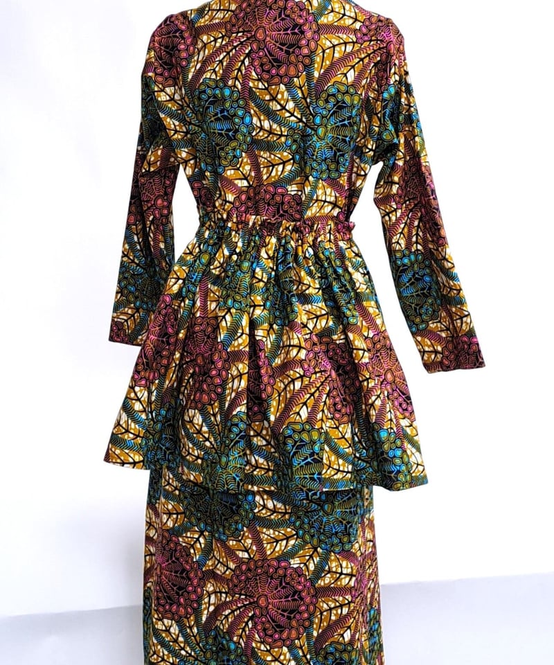 エプロンフラワードレス（ピンクxブルーxイエローオーカー） | attamica