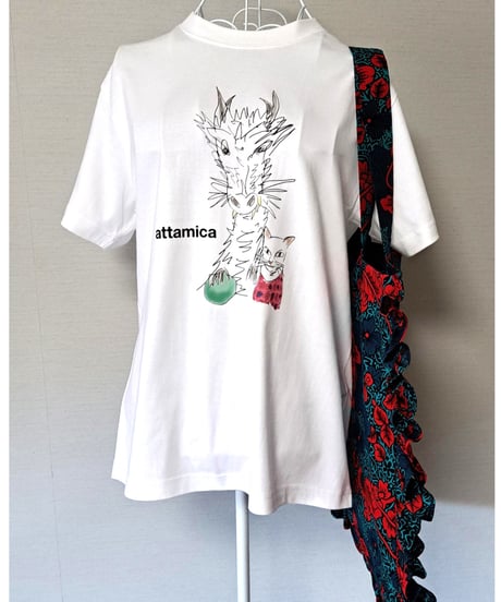 アッタミカのTシャツ（ドラゴンと猫のサバリン）