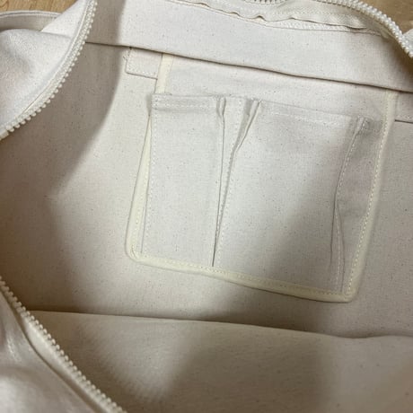 大きめトートバック：モデルよんたくん