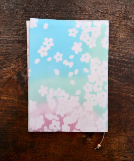 【数量限定】ブックカバー四六判〈映え桜〉