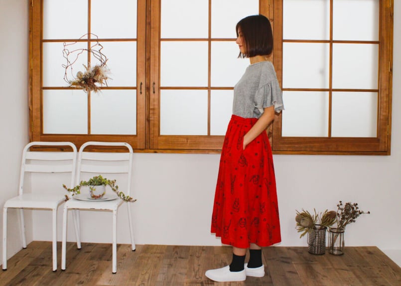 45rpm刺繍入りスカート ☆うさぎ柄刺繍入りダブルガーゼ・エアリースカート☆ RED | Le