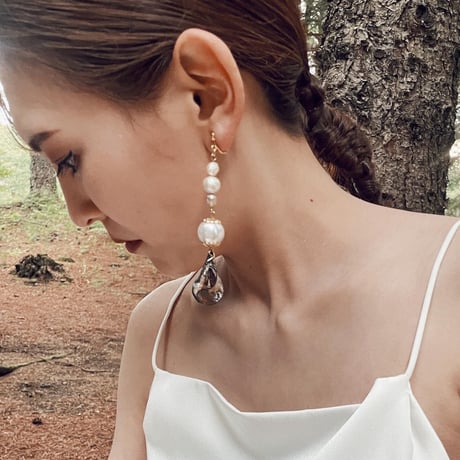 shell ×perl earring