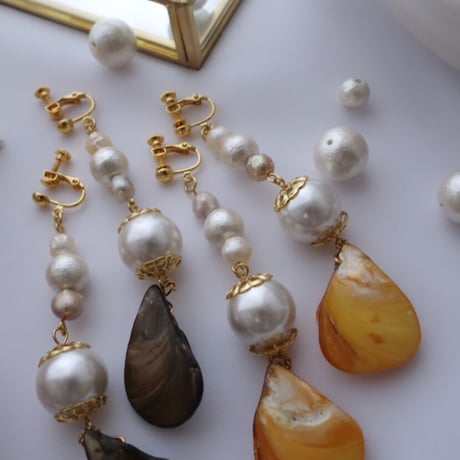 shell ×perl earring