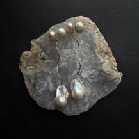 Lustre Bold