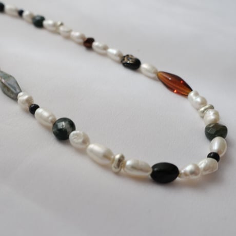 Modern Radiance Necklace