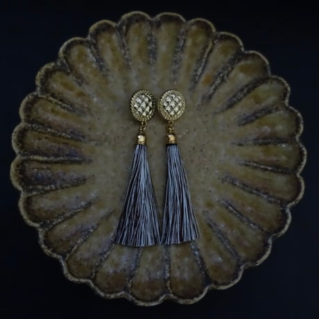 tassel accessory(a)
