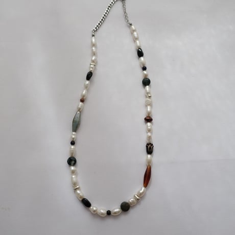 Modern Radiance Necklace