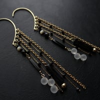 black×gold ear cuff