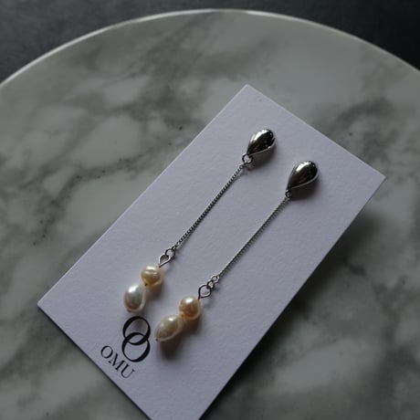simple pearl accessory