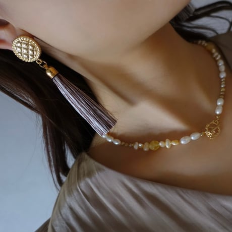 tassel accessory(a)
