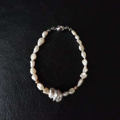 shellpearl bracelet