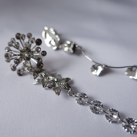 Swarovski asymmetry pierce