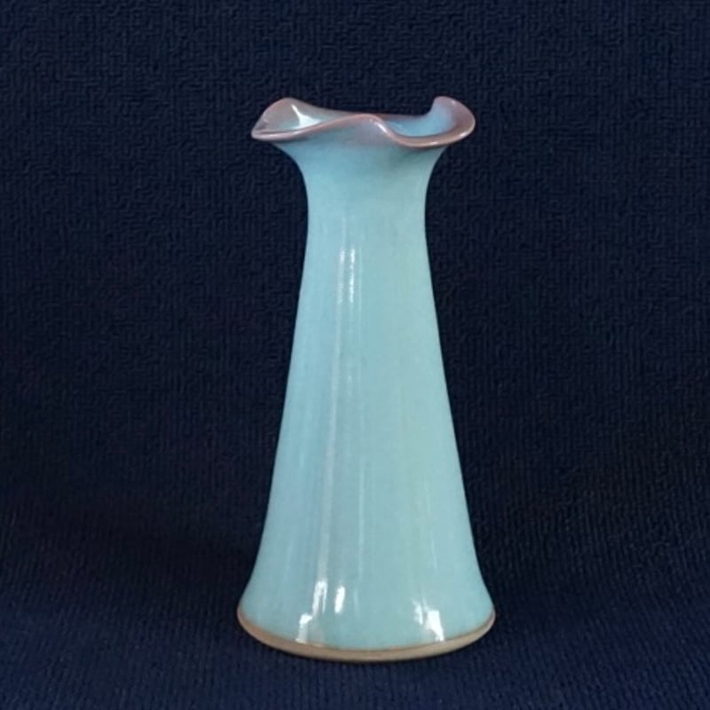 九谷焼〜粉青磁変口花生（径9cm x高さ22cm） | 花坂ロクロ工房ワタル