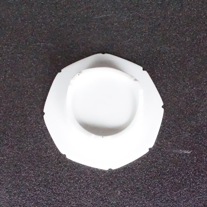 九谷焼白粒八角香炉 九谷焼〜白磁八角香炉（締）（径10×高さ7.5） | 花坂ロクロ工房