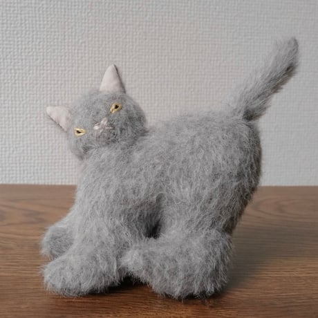 薄グレー猫ちゃん