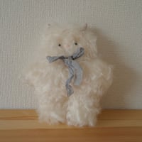 ふわふわ白猫