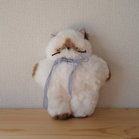 ぺったんこ猫ちゃん　シャム