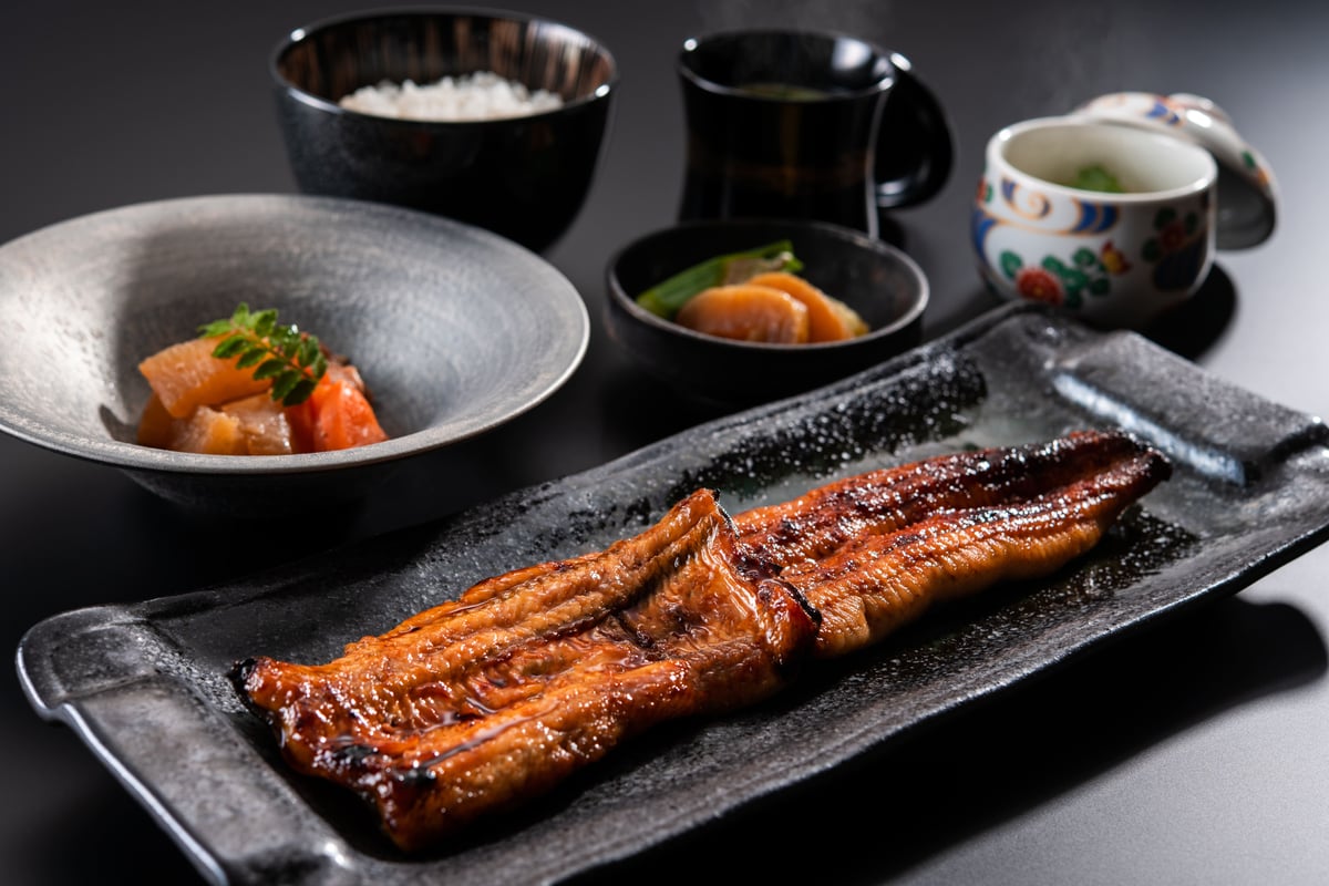 国産うなぎ(蒲焼き)1尾 計160g | うなぎ海雲 オンラインストア 国産うなぎ(蒲焼き)1尾 計160g | うなぎ海雲 オンラインストア