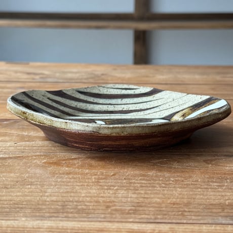 柳瀬俊一郎　  木瓜皿 ライン・捻り・茶 30B1（約19×14.5cm)