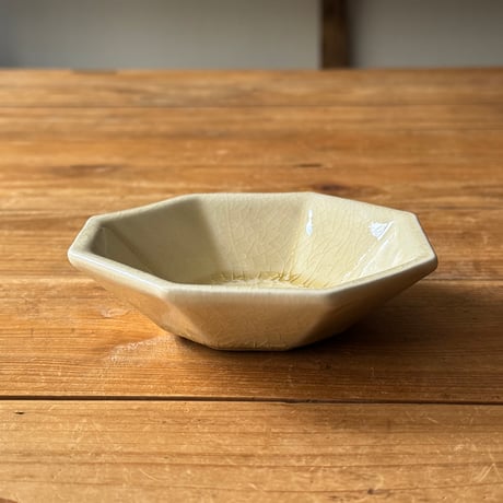 星の宮製陶 高橋あい　八角皿 酸化 灰 E  (直径約12cm)