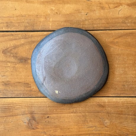 こだま土　タタラ丸皿 (直径約11cm)  ロ