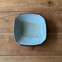 セレン のあ　おにぎり四角小皿 B（約15×15cｍ）