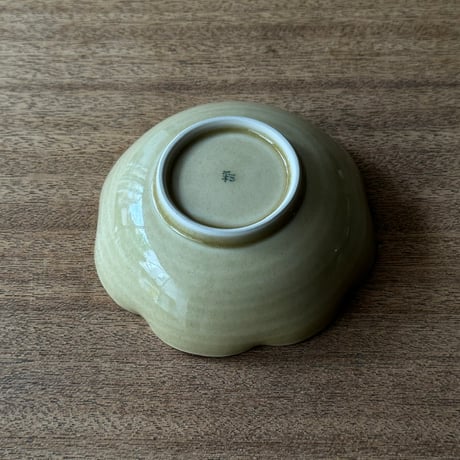 イロリ工房　輪花鉢 イ4A（直径約13.5cm)