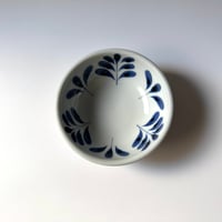 陶房遊　4.5寸玉縁鉢 ブルーリーフ C