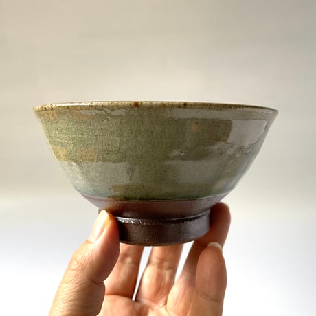 かじや窯　飯碗 大 灰 C