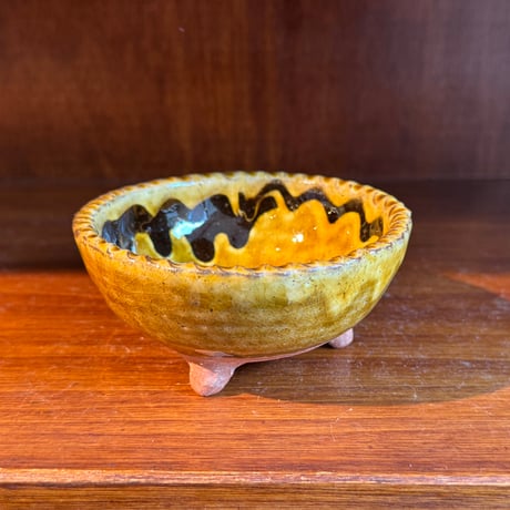 宮野 さとみ　三つ脚ボウル D (直径約9.5cm)