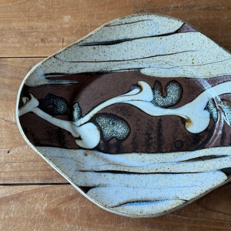 柳瀬俊一郎　  木瓜皿 ライン・捻り・茶 30B2（約19×14.5cm)