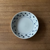 砥部焼 中田窯　5寸丸皿 N2 (直径約15.5cm)