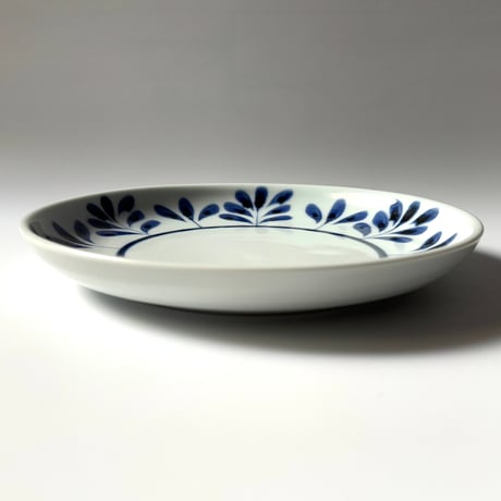 陶房遊　7寸丸皿 ブルーリーフ ハ2