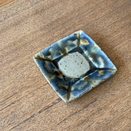 キマノ陶器　角皿（ミニ） キ23E（約9×9cm)