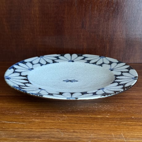 陶彩窯　６寸皿 と9B（直径約18.5cm)