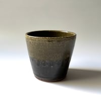 三名窯 松形恭知　黒灰掛分カップ B