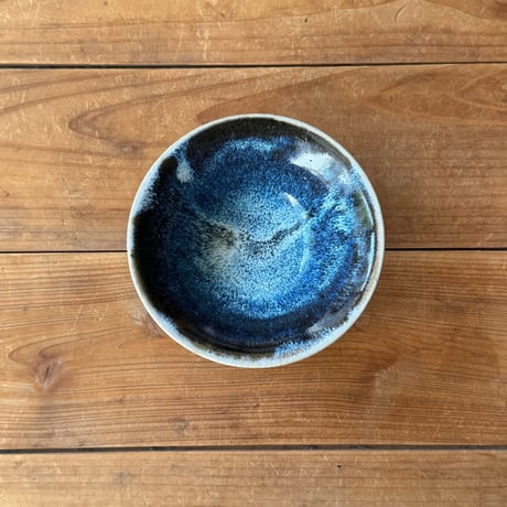 村澤陶苑　藁灰釉小鉢 (直径約12.5cm)