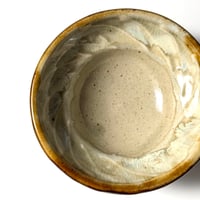 キマノ陶器　4.5寸深皿 糠白イッチン ロ