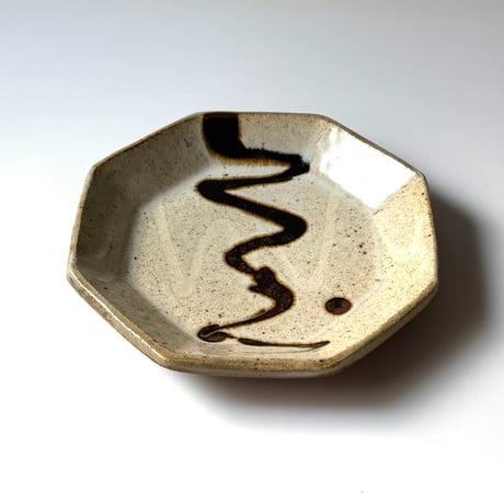 柳瀬俊一郎　八角皿 波 イ（直径約15cm)