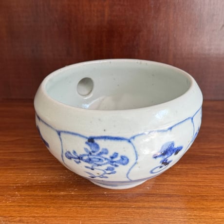 砥部焼 中田窯　片口鉢 N41カ （直径約14cm）