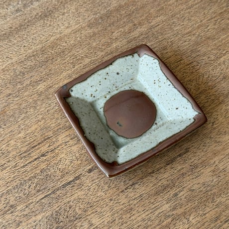 キマノ陶器　角皿（ミニ） キ23H（約9×9cm)