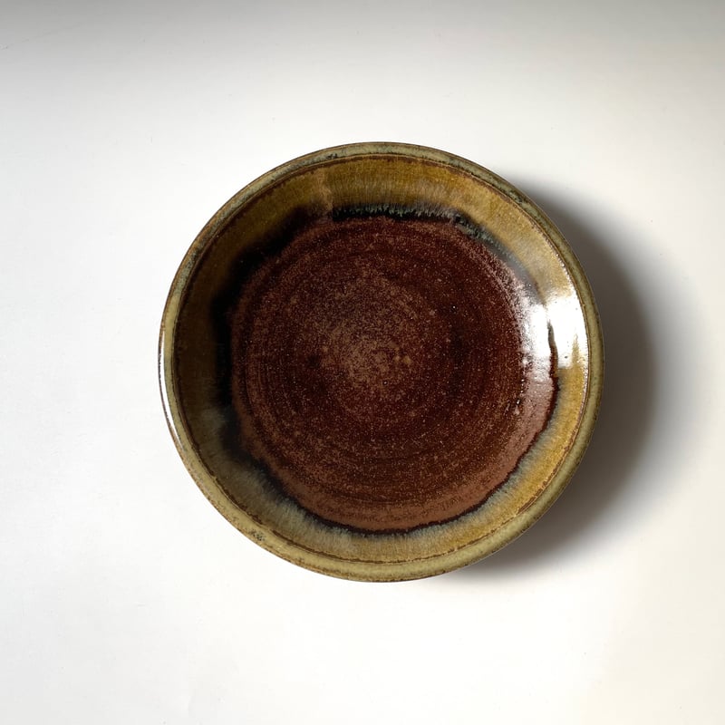 やきもの山上 6寸皿 鉄釉灰掛け A | kogeiseikatsu.shop