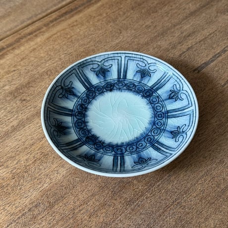 陶彩窯　5寸皿 安南染付 花  と6A（直径約14cm）