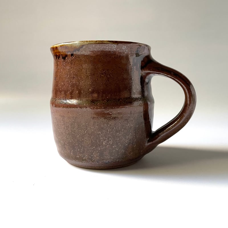 かじや窯 たる型マグカップ 茶 O | kogeiseikatsu.shop